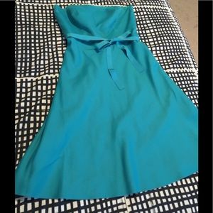 AT Strapless turquoise knee length dress 👗
